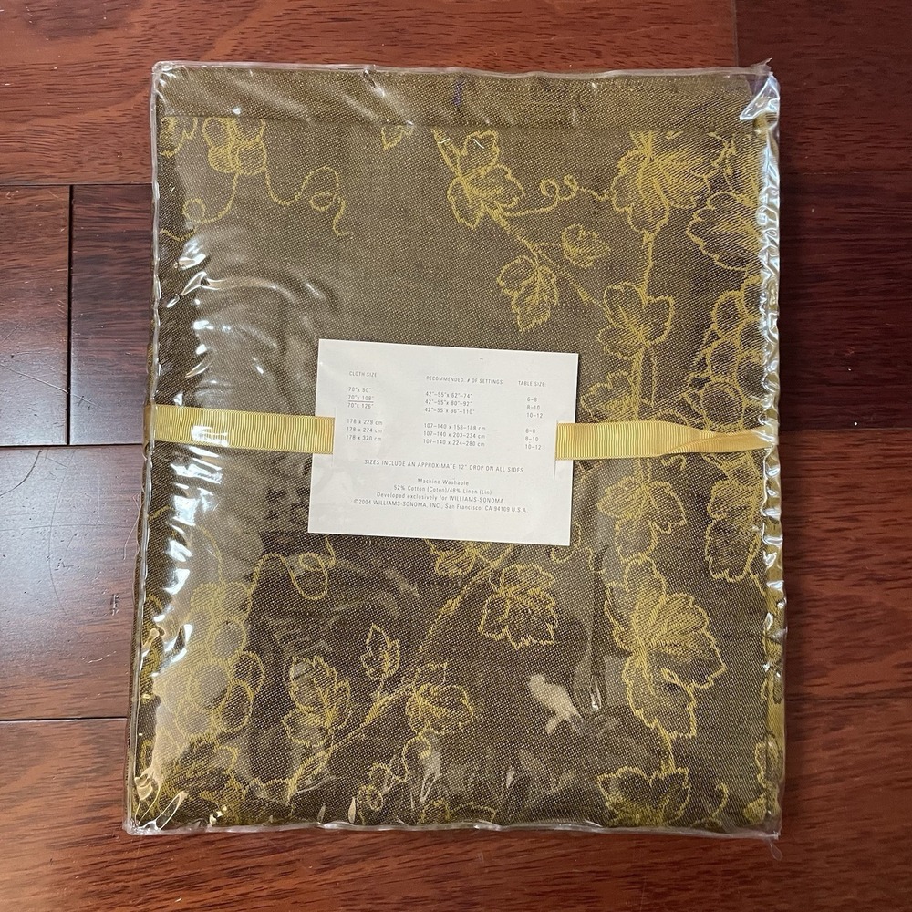 Williams Sonoma Grape Jacquard Square Tablecloth 70x108"‎ NIP Rare HTF B31 - Picture 3 of 9